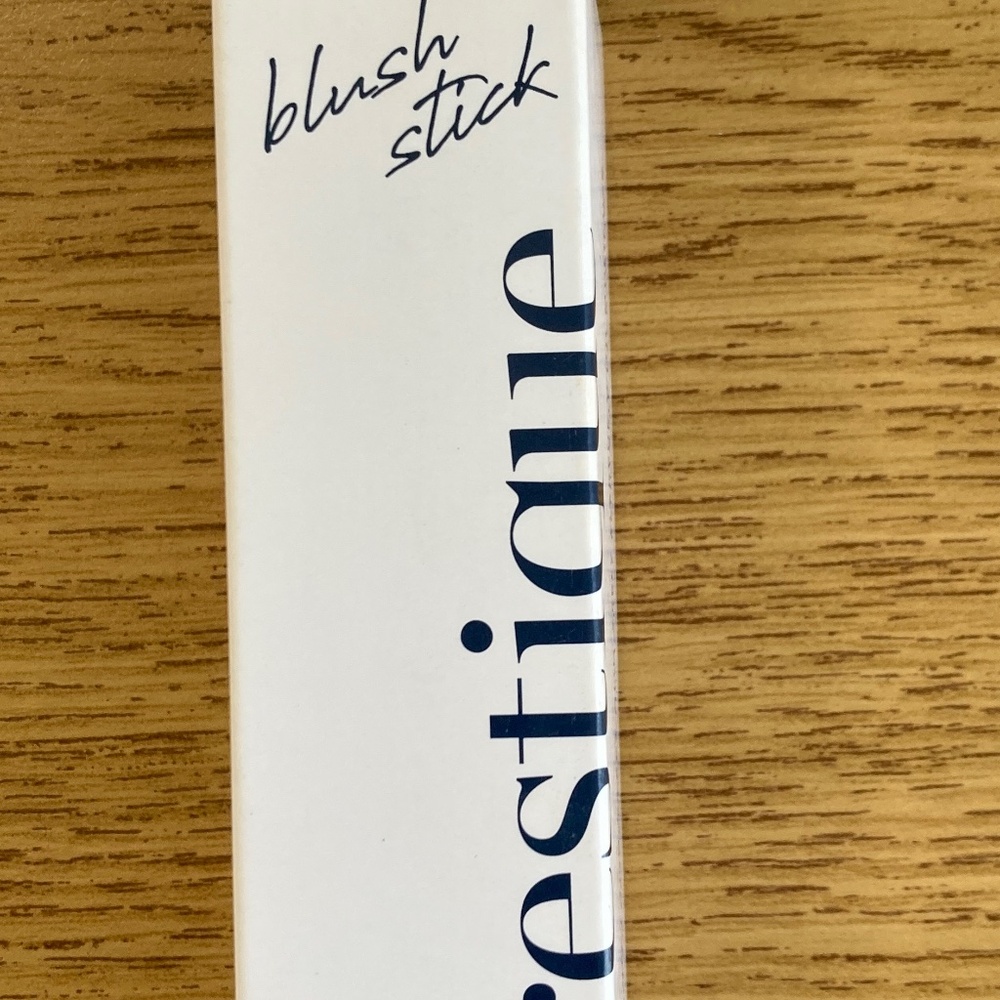 Trestique refillable blush and blending brush